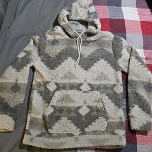 Cozy Geometric Pattern Hoodie